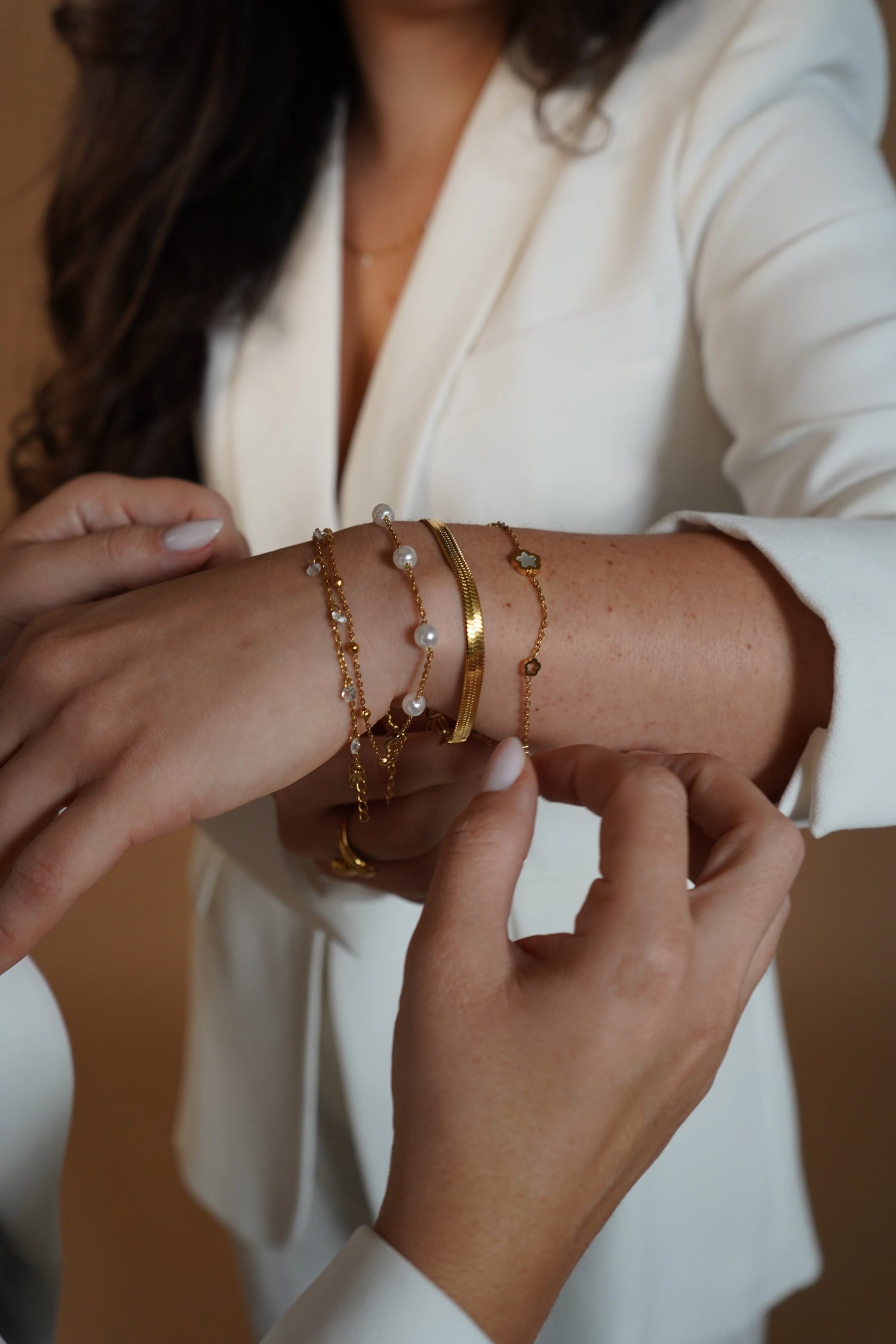 DRÅPE Pozlátený náramok s krištáľmi