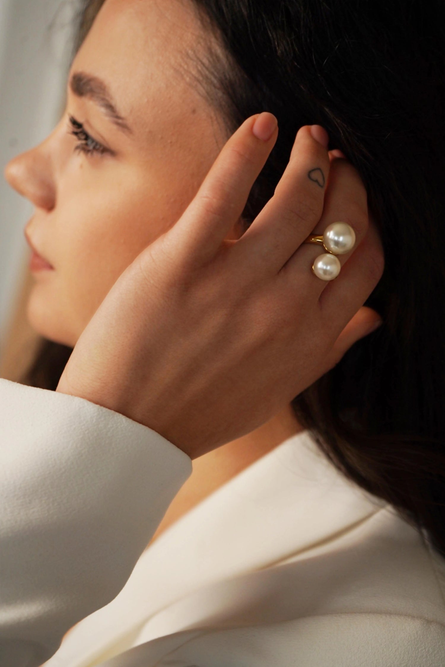 KAKSIKKO Pozlátený perlový prsteň